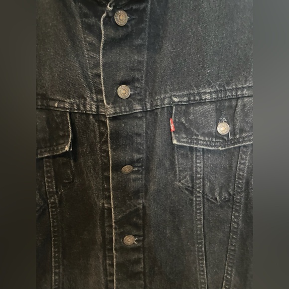Levi's Men's Dark Denim Jacket - Picture 5 of 8
